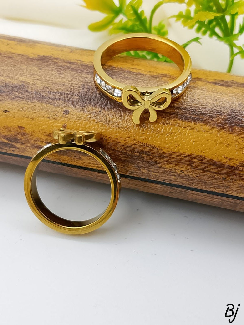 BOW RING (SILVER 925 ITALY /GOLD COATED / PAWNABLE )