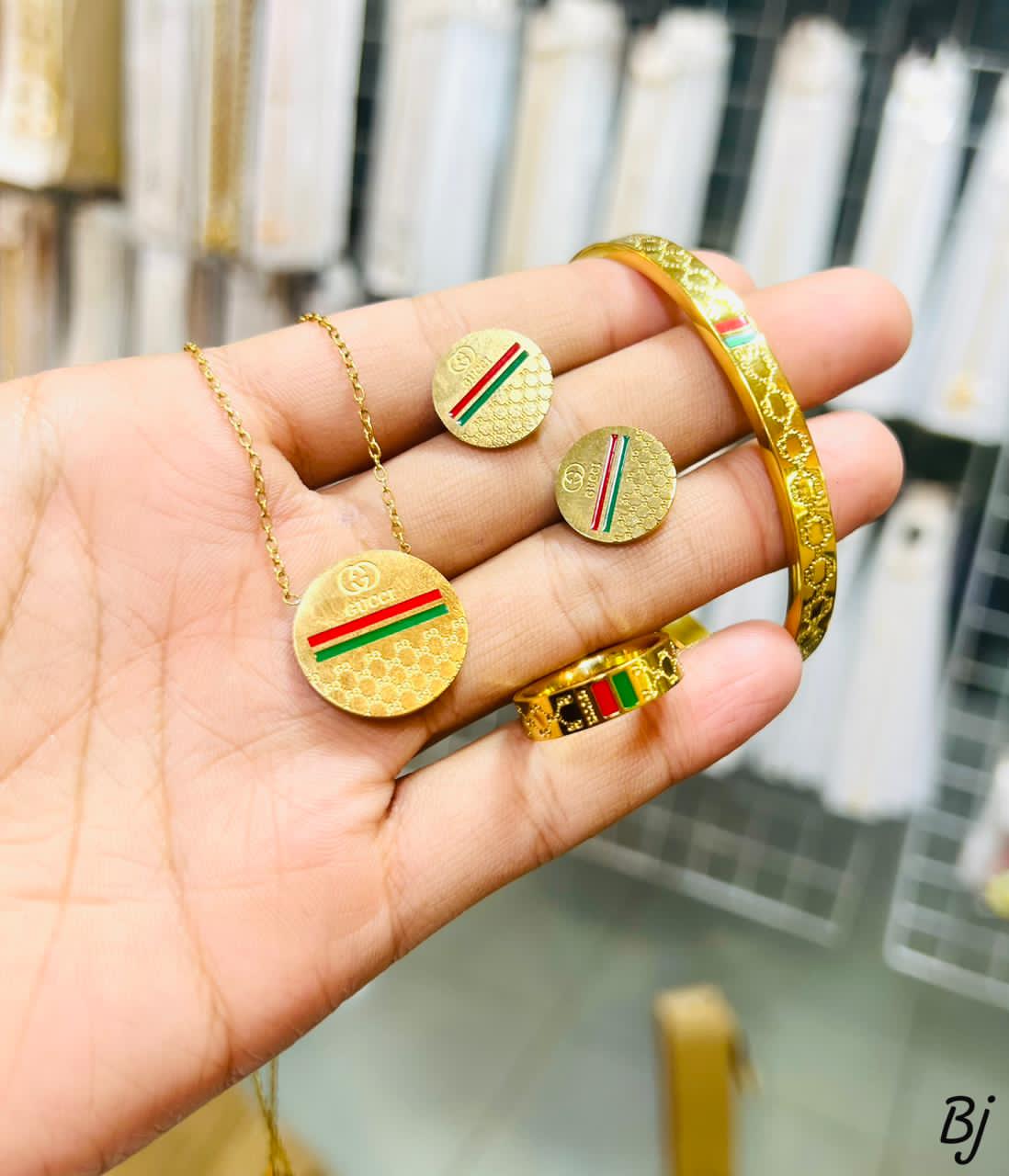 JEWELRY SET ( SILVER 925 ITALY / PAWNABLE ) GOLD COATED